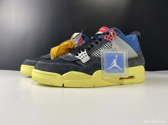 OFF UNION AIR JORDAN NOIR DC9533-001 RETRO 4 0718